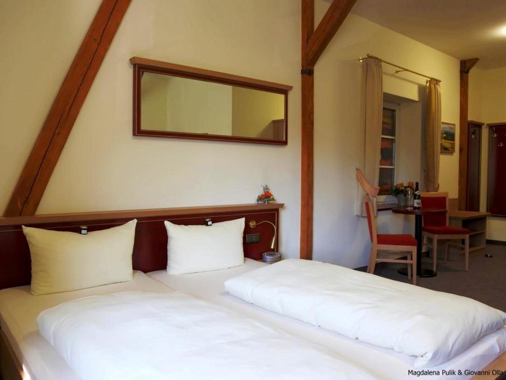 Hotel Und Restaurant Am Peenetal Liepen  الغرفة الصورة