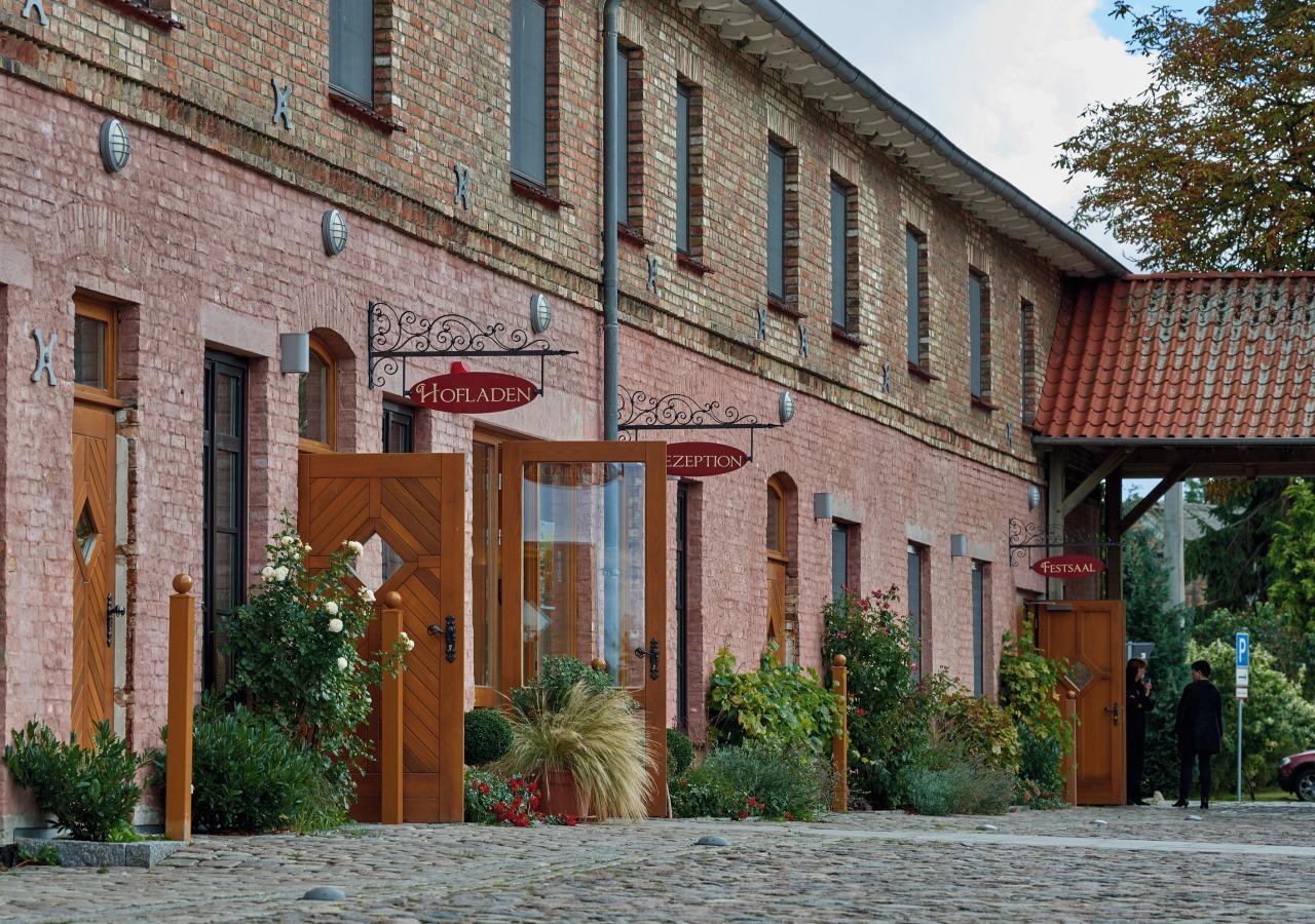 Hotel Und Restaurant Am Peenetal Liepen  المظهر الخارجي الصورة